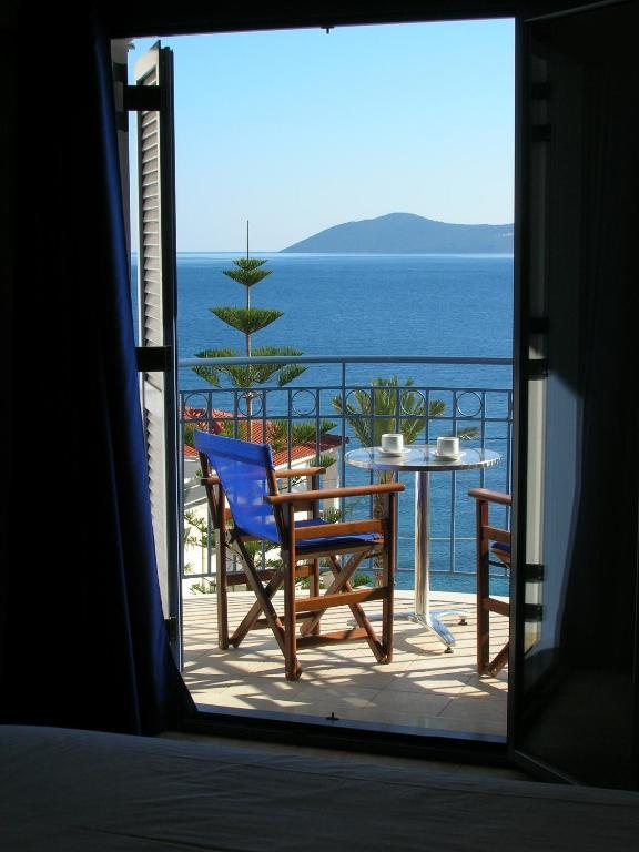 Olive Bay Hotel Agia Efimia Стая снимка