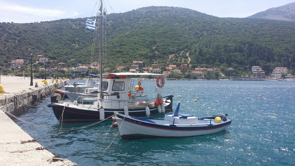Olive Bay Hotel Agia Efimia Екстериор снимка