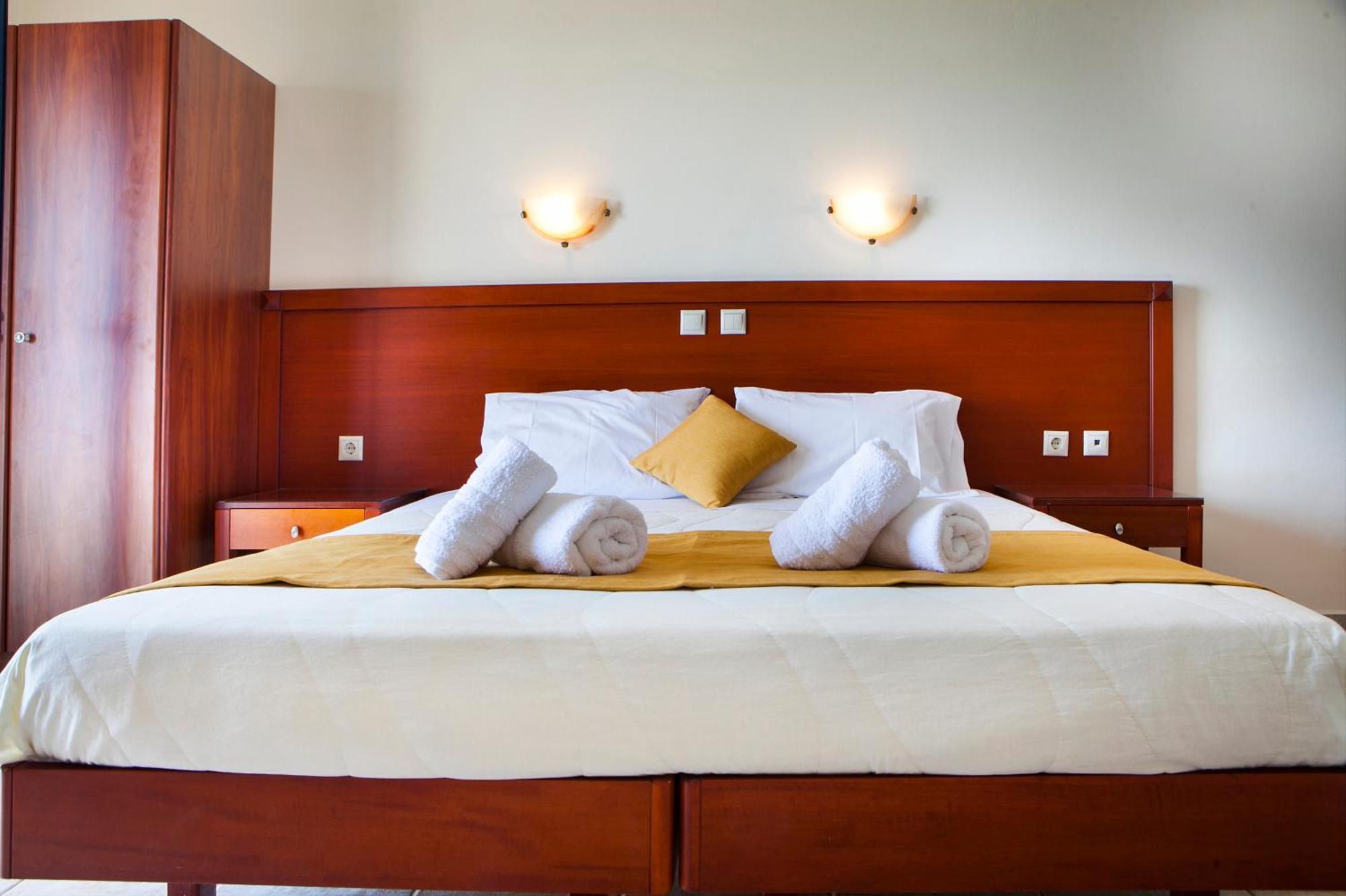 Olive Bay Hotel Agia Efimia Екстериор снимка