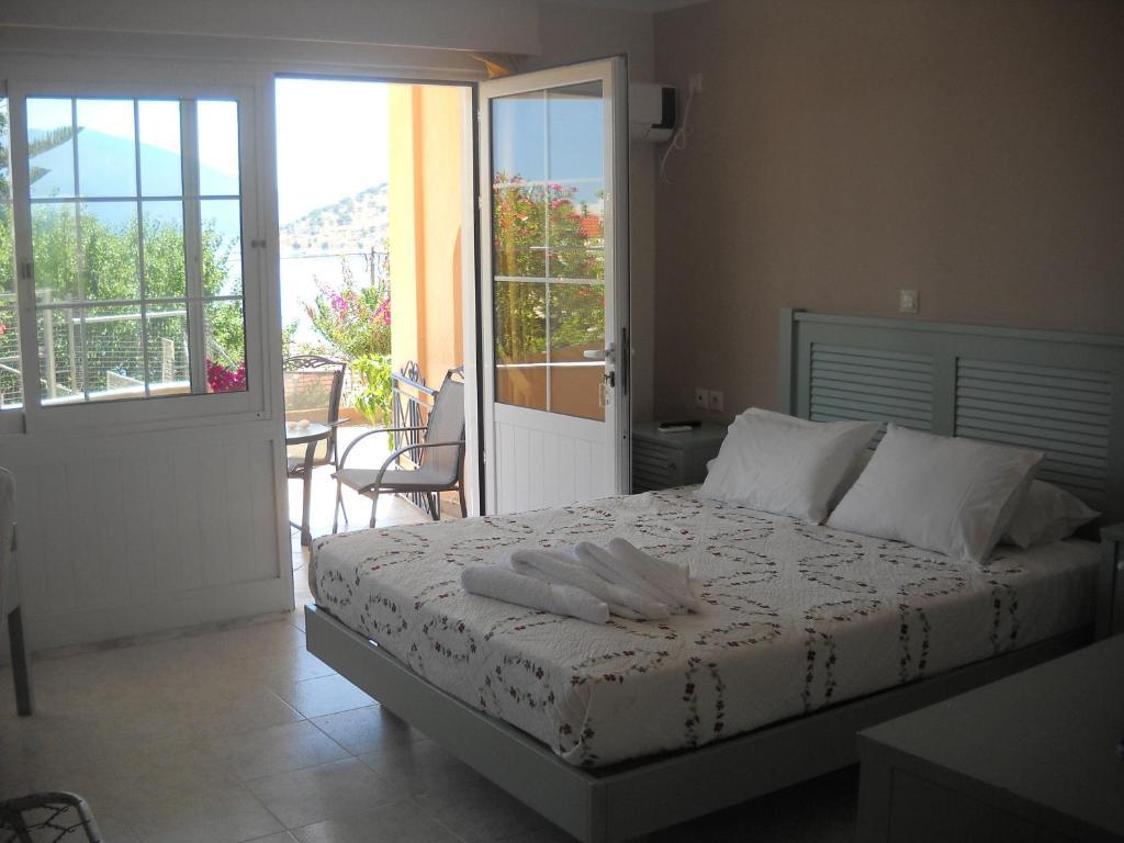 Olive Bay Hotel Agia Efimia Стая снимка